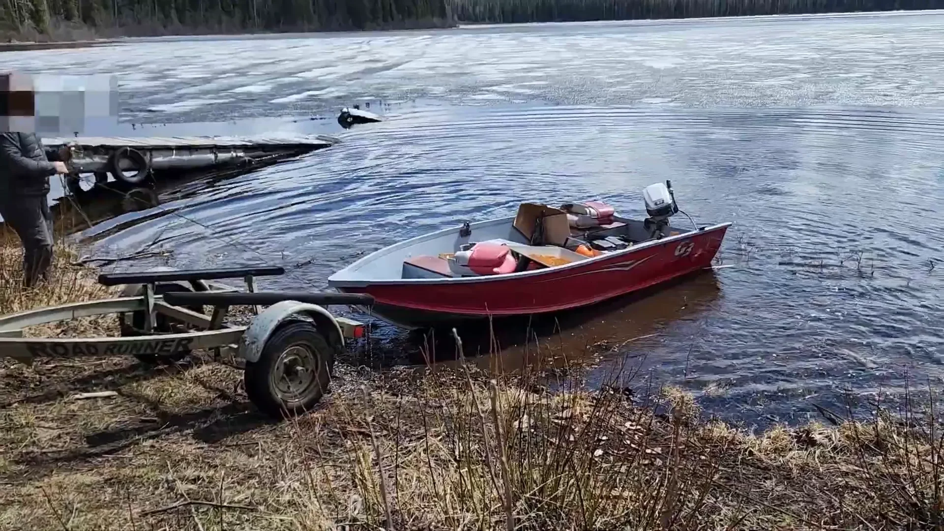 Off grid private island – We did NOT see this coming! - S1 Ep2 2 Launching the skiff with the help of our neighbor