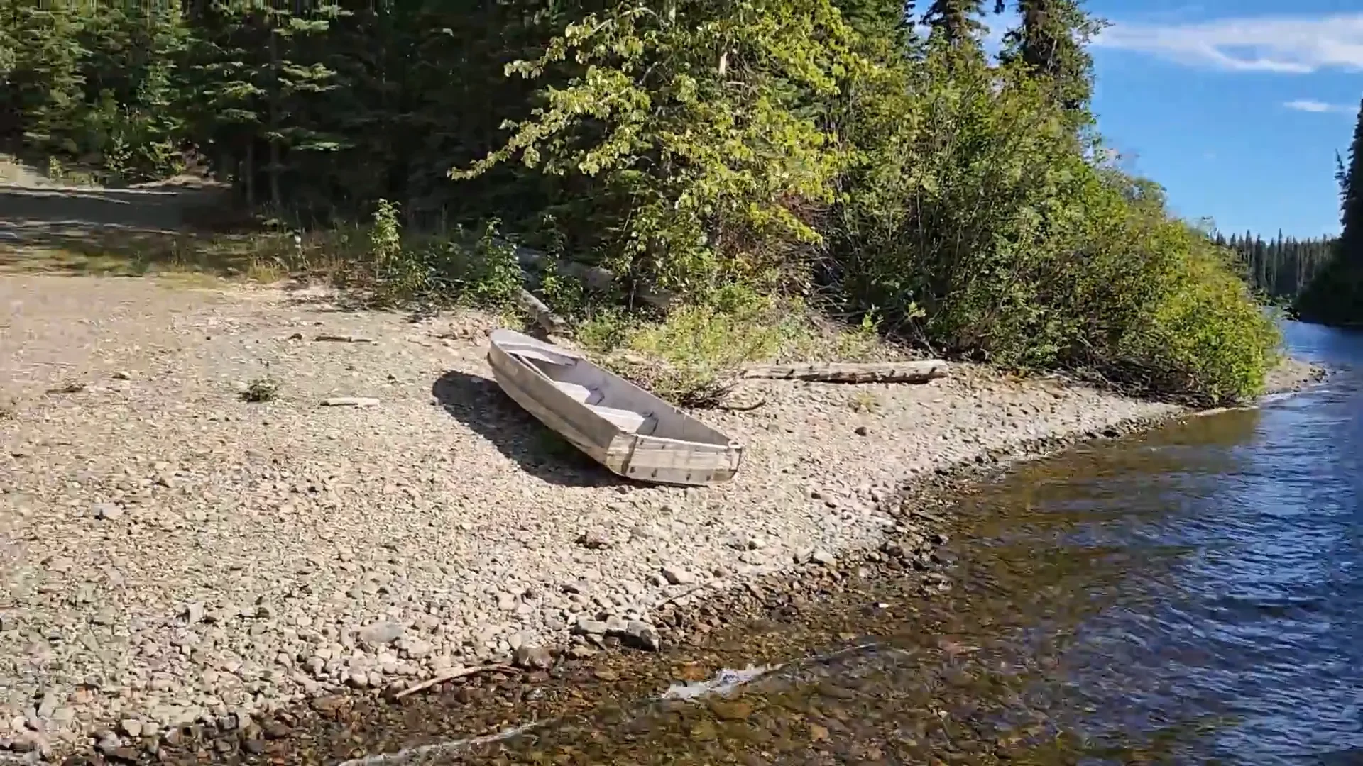 Shallow Water Stops our Barge during Passage | S1 Ep27 5 Shallow water stops barge passage - trying 'plan b'