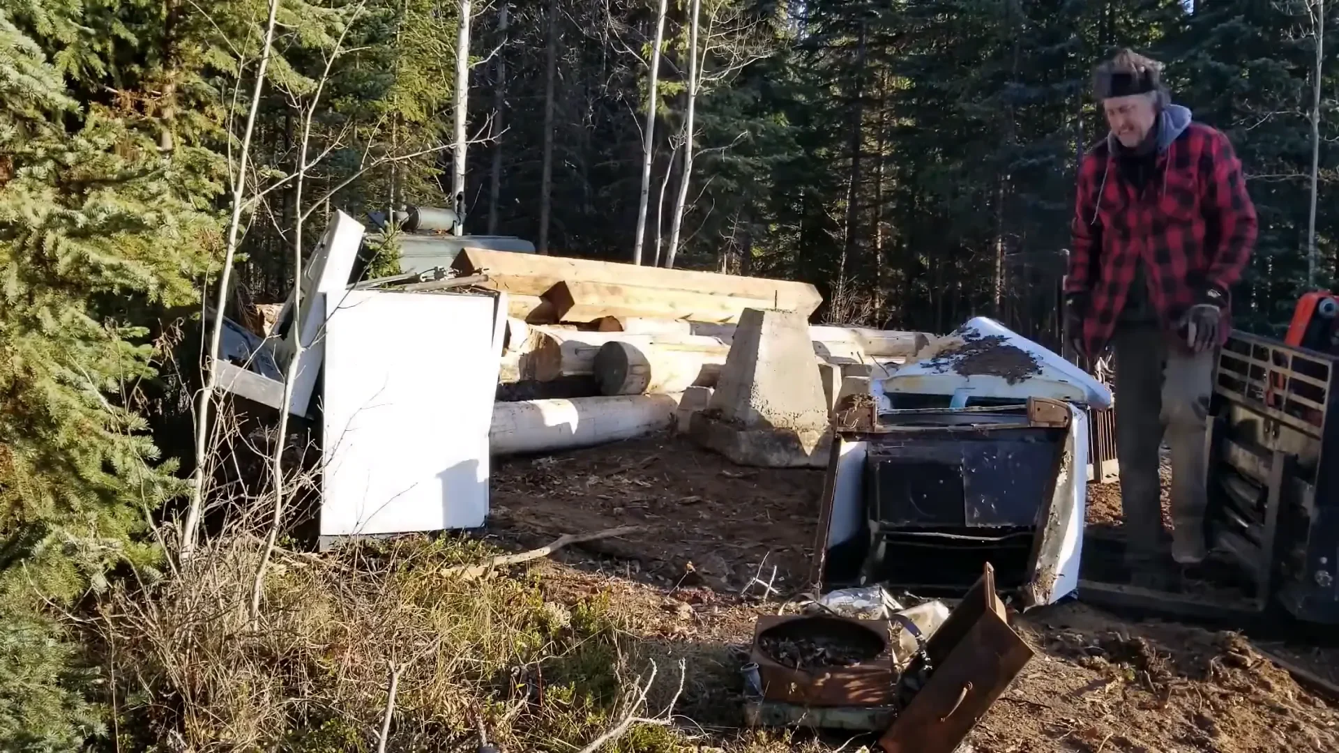 Off Grid Life: Racing Against Winter to Leave Our Remote Island Before Freeze-Up - S2 Ep49 5 Loading old appliances for recycling