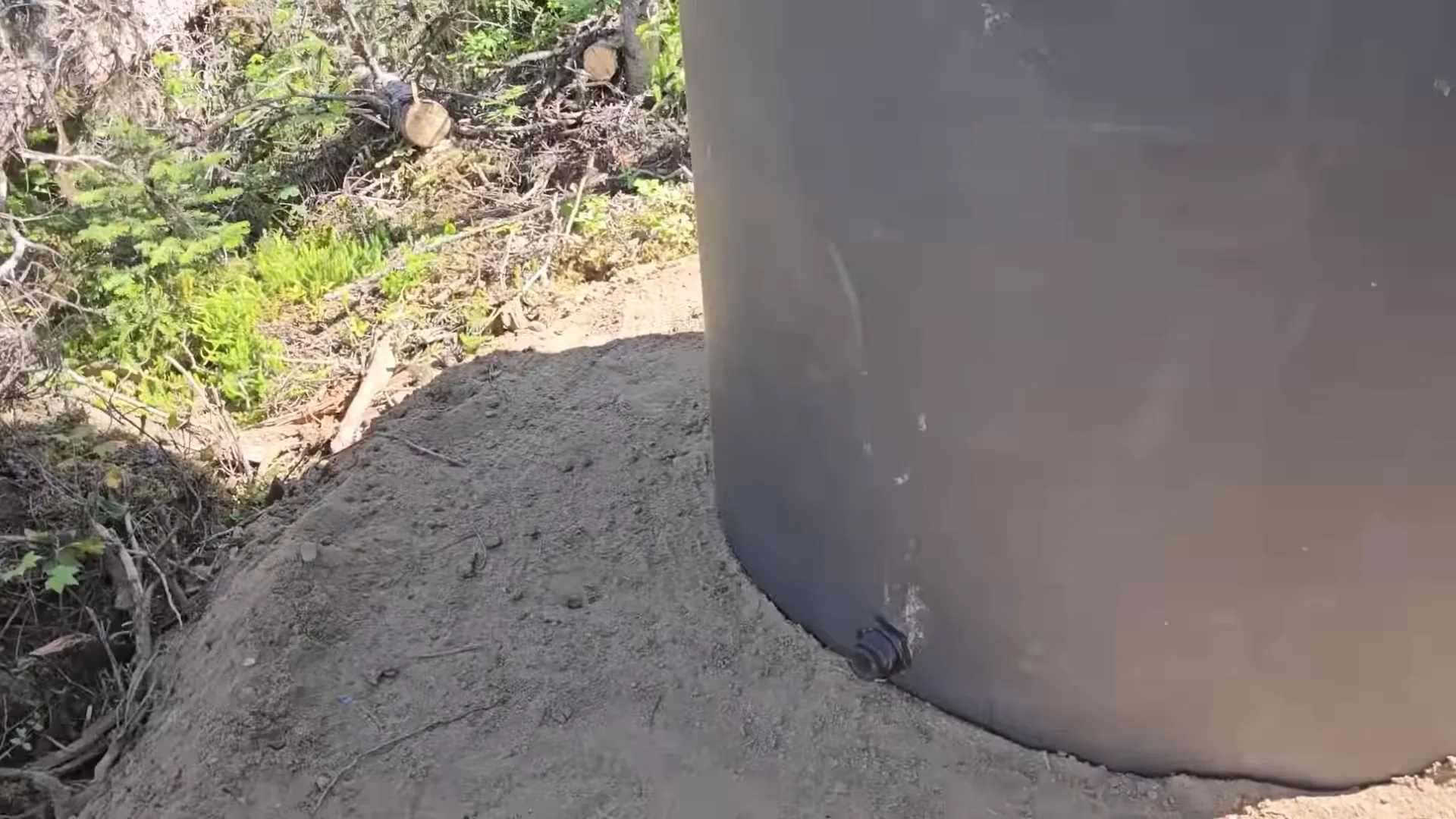 Remote island living - connecting threaded nipple and teflon tape to the tank bung