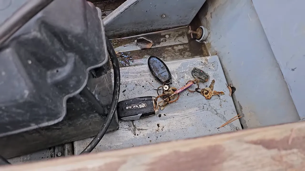 Off grid life: wilderness island history revealed — as told by one of its first children s4 ep2 - rusted truck keys recovered from last season
