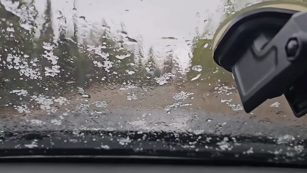 Off grid life: wilderness island history revealed — as told by one of its first children s4 ep2 - snow-like weather and frosty arrival at the island